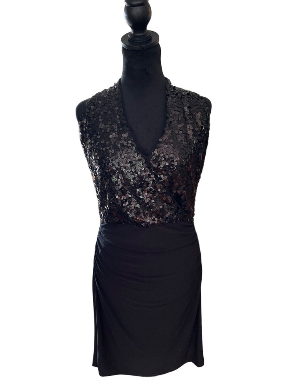 Lauren Ralph Lauren Size 6 Black V-Neck Cocktail Dress Sleeveless Sequin Bodice